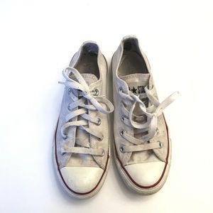 ✨WHITE CONVERSE✨